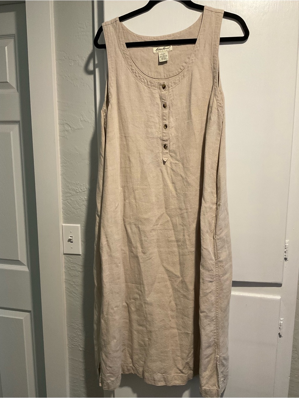 Eddie Bauer Sleeveless Linen-Blend Midi Dress in Light Beige